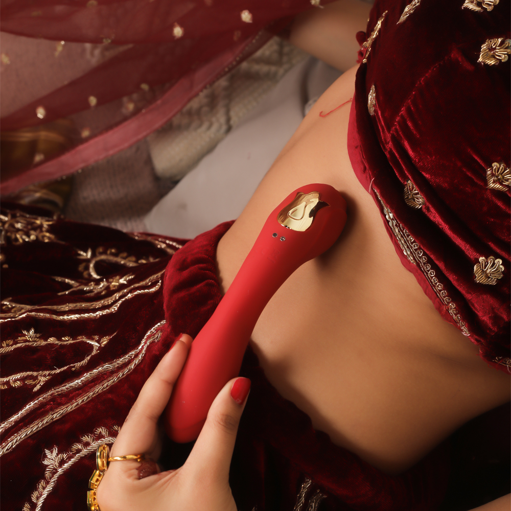 Body-safe silicone rose vibrator perfect for discreet and luxurious play